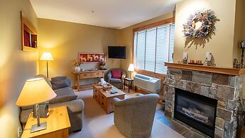 Timberline Lodges by Fernie Lodging Co