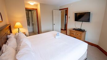 Timberline Lodges by Fernie Lodging Co