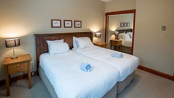 Timberline Lodges by Fernie Lodging Co