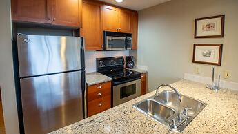 Timberline Lodges by Fernie Lodging Co