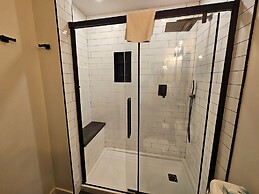 Timberline Lodges by Fernie Lodging Co