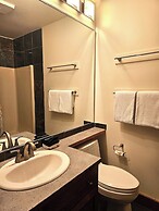Timberline Lodges by Fernie Lodging Co