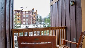Timberline Lodges by Fernie Lodging Co