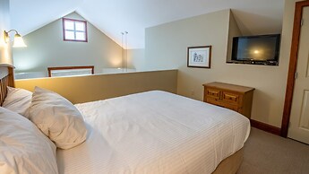 Timberline Lodges by Fernie Lodging Co