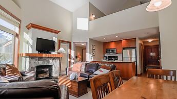 Timberline Lodges by Fernie Lodging Co