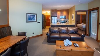 Timberline Lodges by Fernie Lodging Co