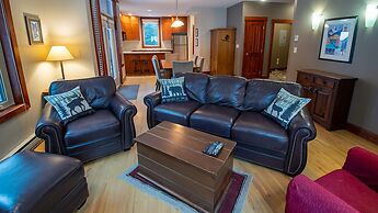 Timberline Lodges by Fernie Lodging Co