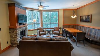 Timberline Lodges by Fernie Lodging Co