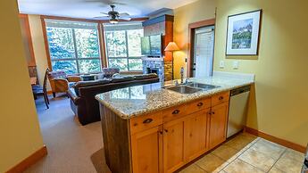 Timberline Lodges by Fernie Lodging Co