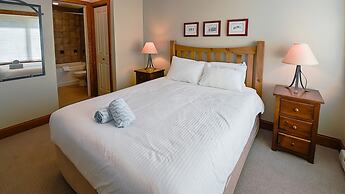 Timberline Lodges by Fernie Lodging Co