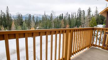 Timberline Lodges by Fernie Lodging Co