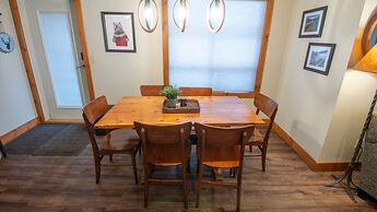 Timberline Lodges by Fernie Lodging Co