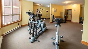 Timberline Lodges by Fernie Lodging Co