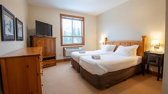 Timberline Lodges by Fernie Lodging Co