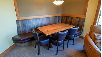 Timberline Lodges by Fernie Lodging Co