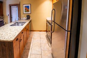 Timberline Lodges by Fernie Lodging Co