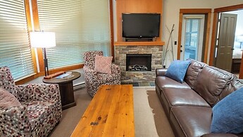 Timberline Lodges by Fernie Lodging Co