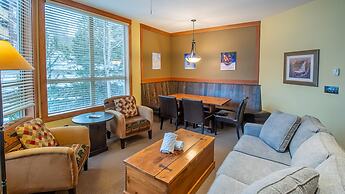 Timberline Lodges by Fernie Lodging Co
