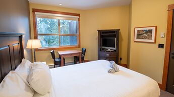 Timberline Lodges by Fernie Lodging Co