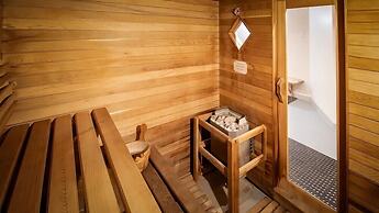 Timberline Lodges by Fernie Lodging Co