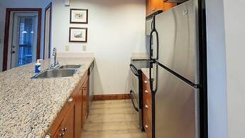 Timberline Lodges by Fernie Lodging Co