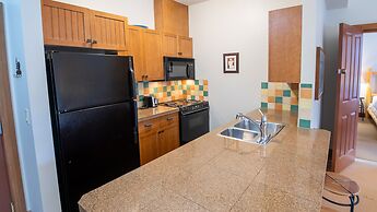 Timberline Lodges by Fernie Lodging Co