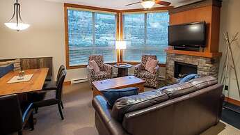 Timberline Lodges by Fernie Lodging Co