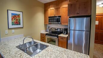 Timberline Lodges by Fernie Lodging Co