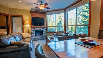 Timberline Lodges by Fernie Lodging Co