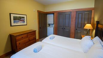 Timberline Lodges by Fernie Lodging Co