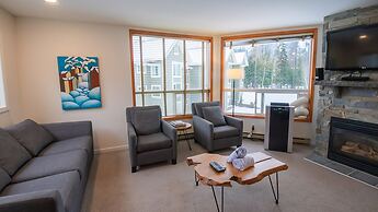 Timberline Lodges by Fernie Lodging Co