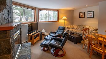 Timberline Lodges by Fernie Lodging Co