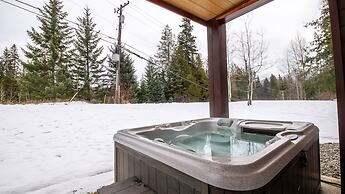 Timberline Lodges by Fernie Lodging Co