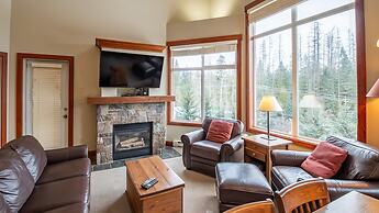 Timberline Lodges by Fernie Lodging Co