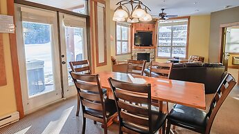 Timberline Lodges by Fernie Lodging Co