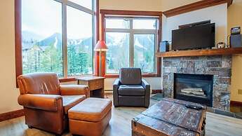 Timberline Lodges by Fernie Lodging Co