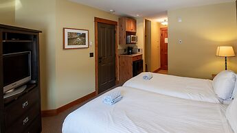 Timberline Lodges by Fernie Lodging Co