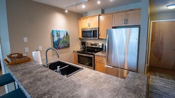 Timberline Lodges by Fernie Lodging Co