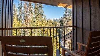 Timberline Lodges by Fernie Lodging Co