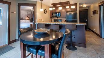 Timberline Lodges by Fernie Lodging Co