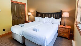 Timberline Lodges by Fernie Lodging Co