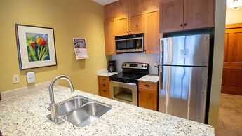 Timberline Lodges by Fernie Lodging Co