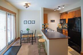 Timberline Lodges by Fernie Lodging Co