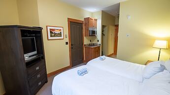 Timberline Lodges by Fernie Lodging Co