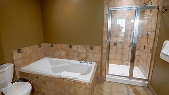 Timberline Lodges by Fernie Lodging Co