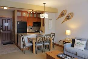 Timberline Lodges by Fernie Lodging Co