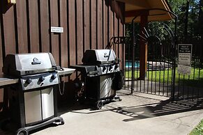 Timberline Lodges by Fernie Lodging Co