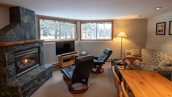 Timberline Lodges by Fernie Lodging Co