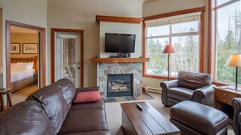 Timberline Lodges by Fernie Lodging Co