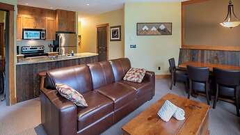 Timberline Lodges by Fernie Lodging Co